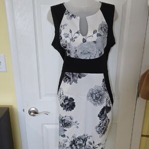 Elegant Floral Black and White Midi Dress